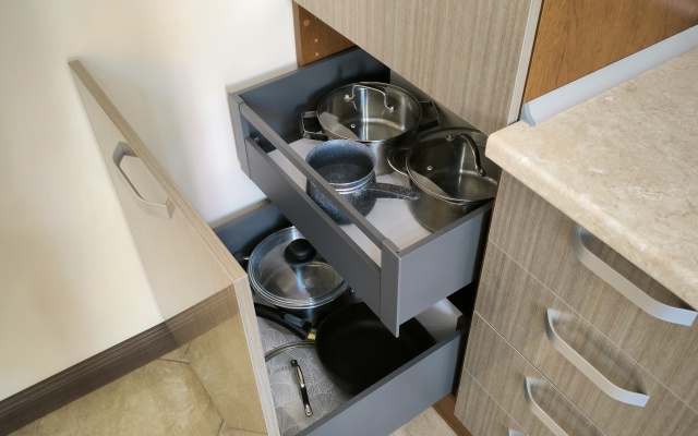 Апартаменты на 8-м этаже в центре, 70 кв. м.