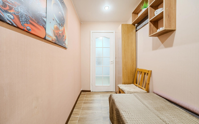 3-Yevro V Primorskom Rayone Flat