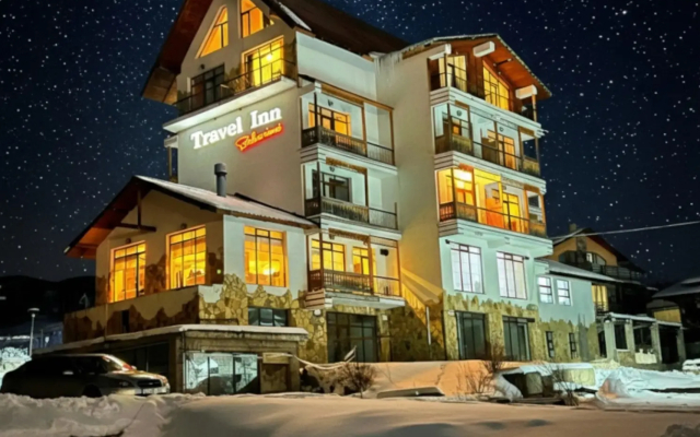 Отель Travel Inn Bakuriani