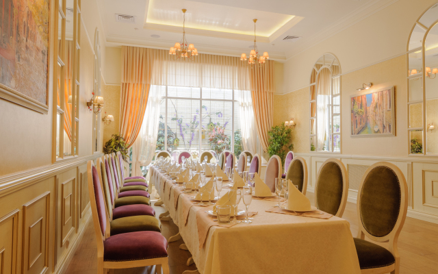 Niva Hotel