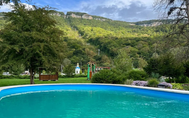 Отель Графская Поляна