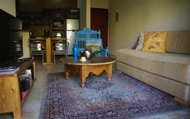 Luxury garden and walk anywhere Apartments