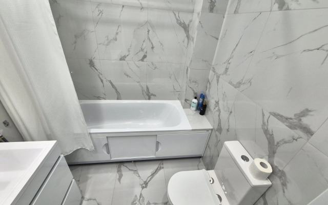 Bolshaya Studiya V Zhk Kit U Stantsii Apartments