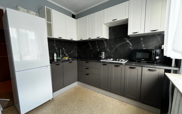 Gostepriimnaya Kvartira s Obshirnym Vidom na Gorod Flat