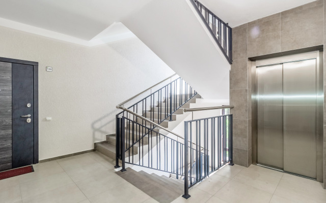 Sovremennaya Yevrodvushka V Tsentre Flat