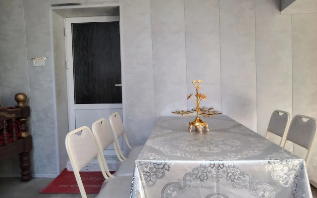 Mokhira Guest House