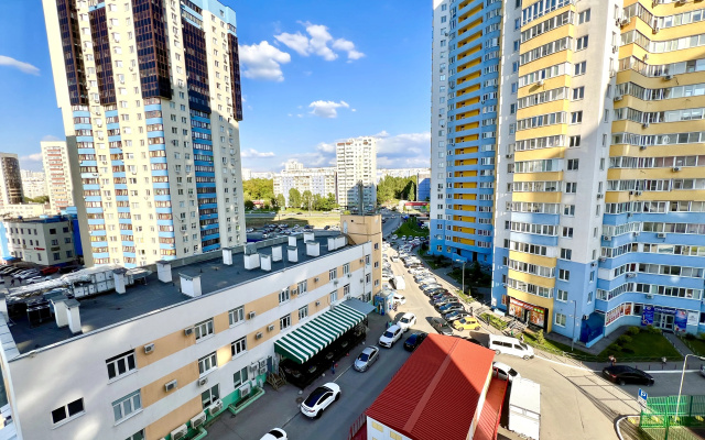 Uutnye Apartamenty v ZK Raduznyj Luks (ul. Solnecnaa 18)