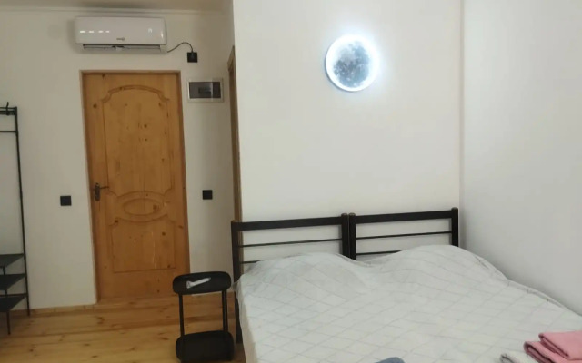 Апартаменты студия №8