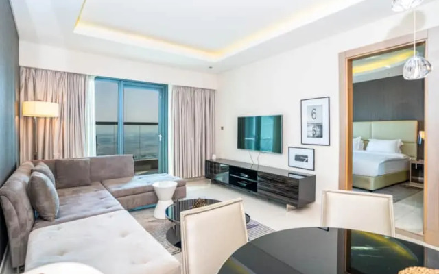 Paramount Tower 1 BR Apartments
