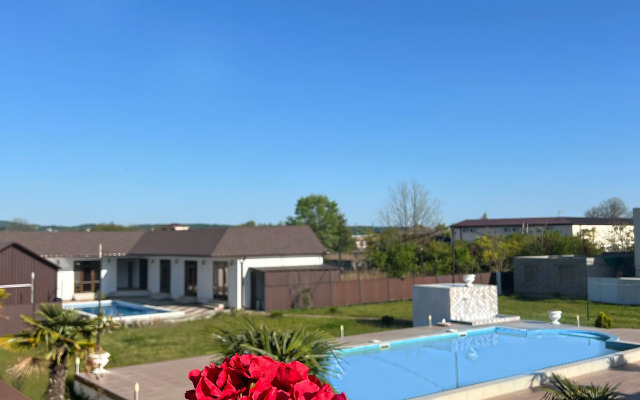 Askar Hotel