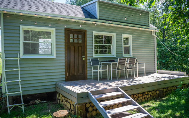 Riverbir Guest House