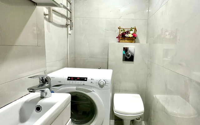 V Tsentre Sochi Apartments