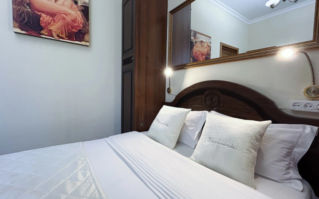 Living Quarters Elizaveta Na Ul.Ostrovskogo 25