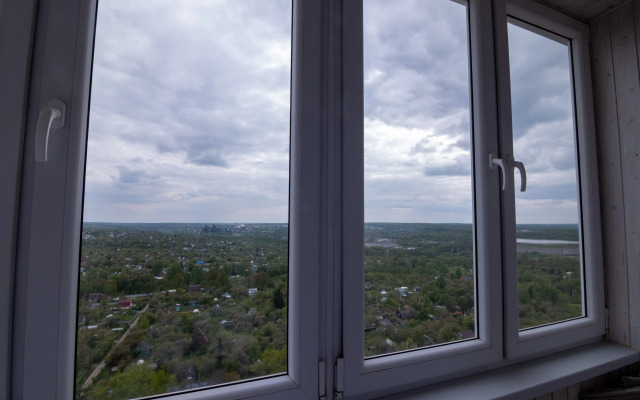 Uyutnaya Kvartira U Platonovskogo Parka Dlya 4kh Gostey Flat