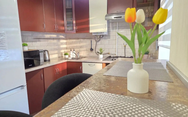 Квартира напротив ТЦ Небо