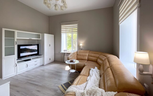 Квартира Котильон Светская Квартира Напротив Императорского Курорта