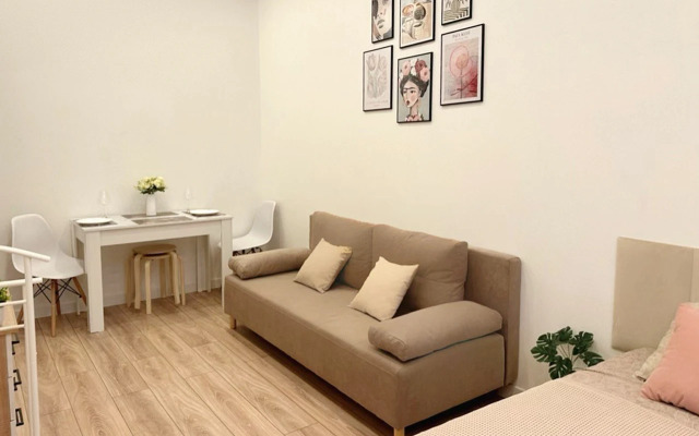 Апартаменты Просторная студия в сердце Петербурга