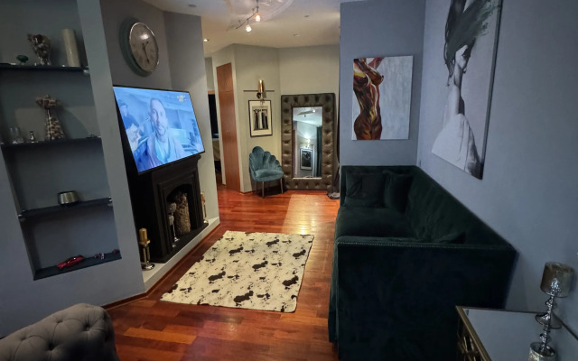 U Kremlya Flat