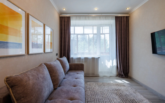 Na Prospekte Lenina 111a Flat