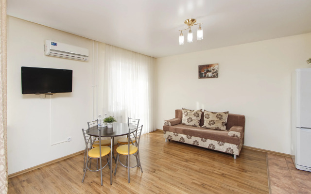 Апартаменты с двуспальной кроватью и кухонной зоной №602