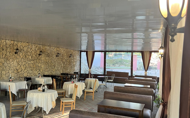 Yuzhnyij Dvorik Mini-Hotel