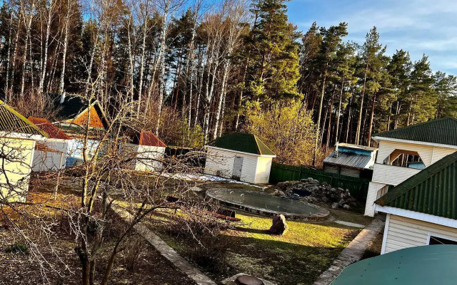 Частный дом двухэтажный на 1-й Лесной улице 1