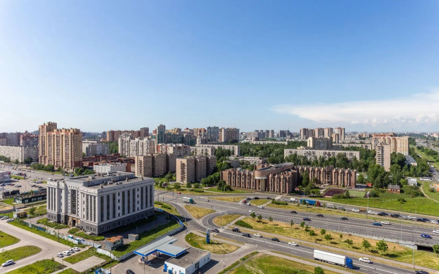 S Otlichnym Vidom Na Gorod Pryamo U Metro Apartments