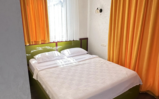 Mandarina Hotel