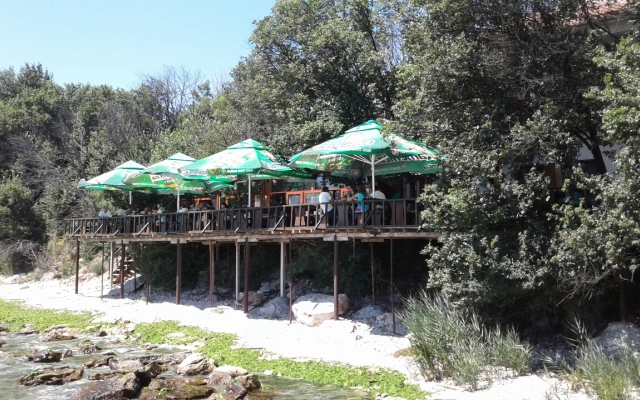Akrotiriya Aparthotel