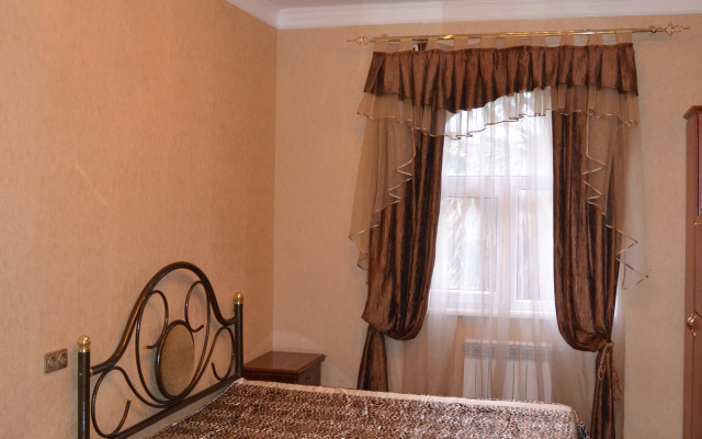 Villa Familia Guest House