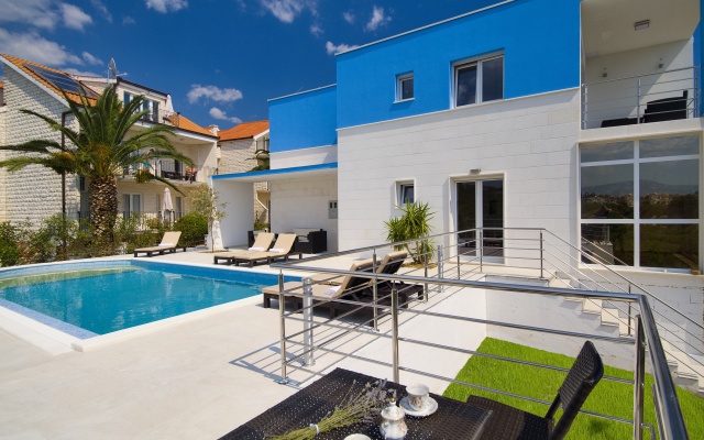 Mermaid Podstrana Villa