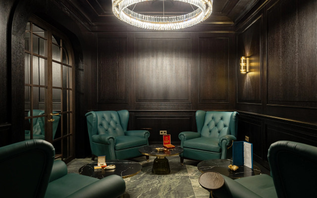 Отель Генрих