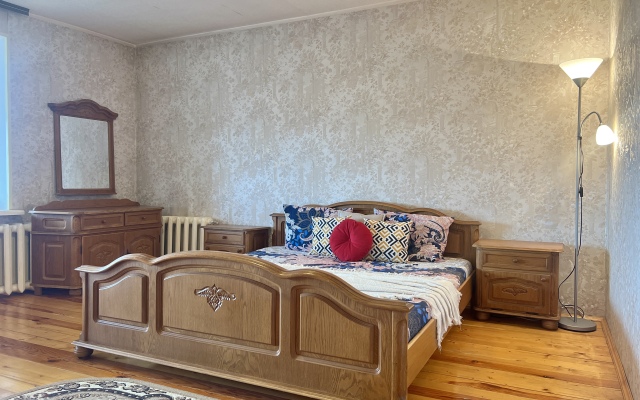 3-kom Plekhanova 96-32 Kaluga tsentr KakDoma Flat