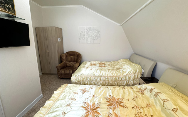 Zapovednyij Arhyiz Guest House