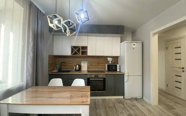 Апартаменты 3 Комнатная 3 Микрорайон 8