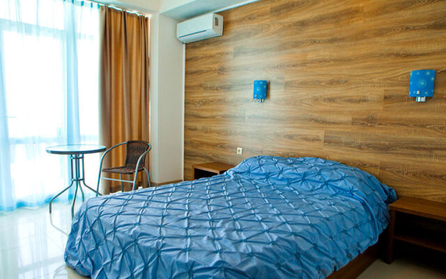 35 Meridian Mini-Hotel