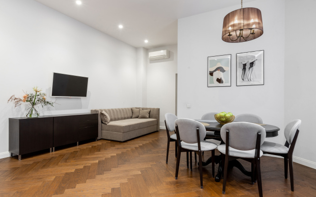 4-komnatnye HomeApart K. Marksa, 30 Apartments