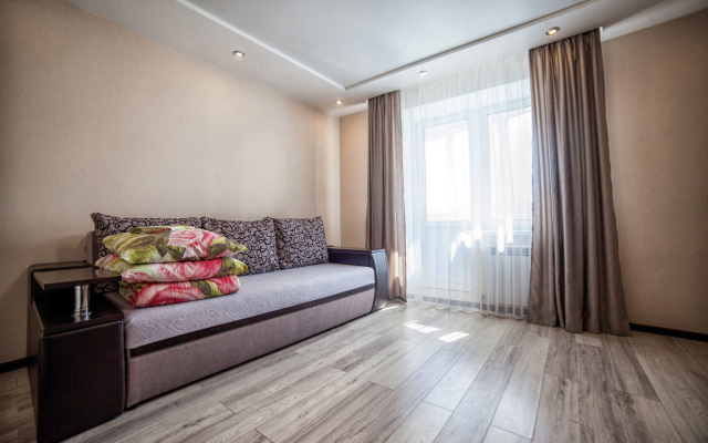 Na Novo-Chernushenskom Apartment