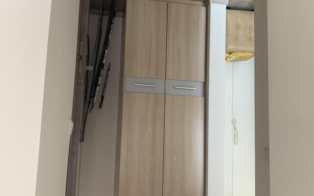 1-Komn Na 203 Mkr Korpus 21 Apartments