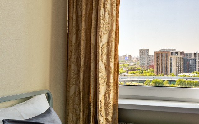 Апартаменты MaxRealty24 Газгольдерная 10