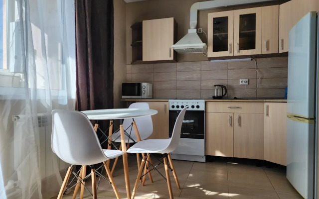 Квартира Студия с Видом на Озеро Чебаркуль Рядом с Вокзалом - фото 2