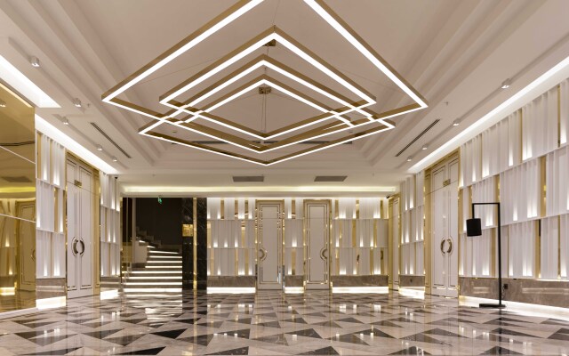 La Boutique Hotel & Suites (Adult Only 16+)