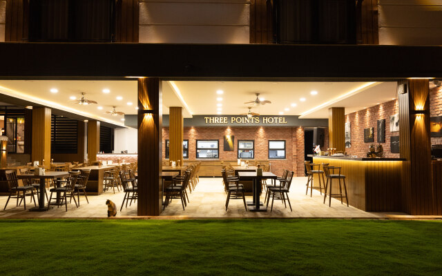 Three Points Hotel  (Non Alcoholic)