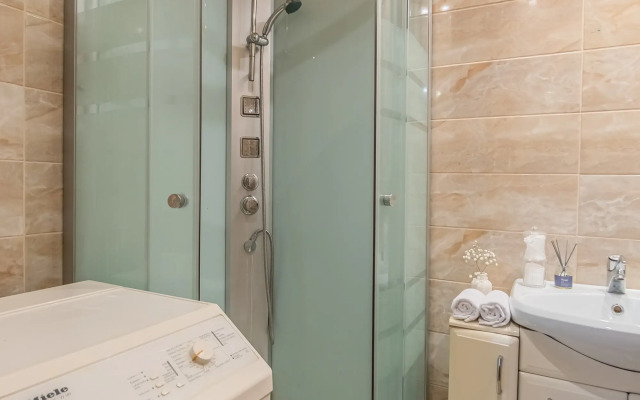 Shikarnye dvukhkomnatnye apartamenty v istoricheskom tsentre goroda Apartments