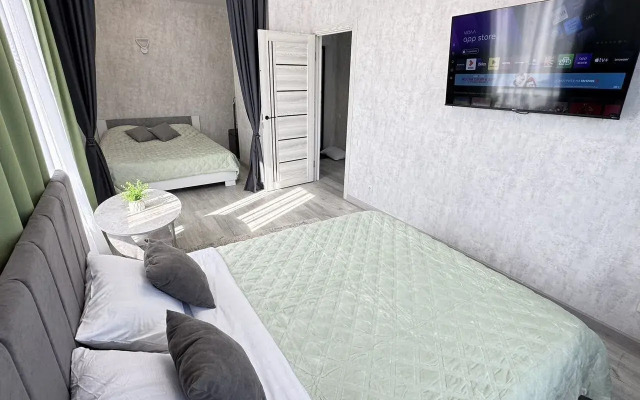 Квартира на Республики 204к7