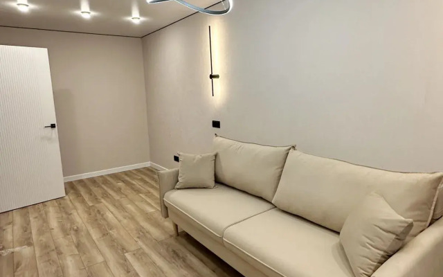 Dvukhkomnatnaya Lyuks Na Zelenoy 7a Flat