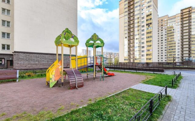 Evrodvuhkomntantaya U Metro I Razvodnogo Mosta Flat