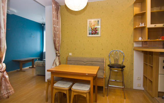 Квартира трёхкомнатная Вельская 1