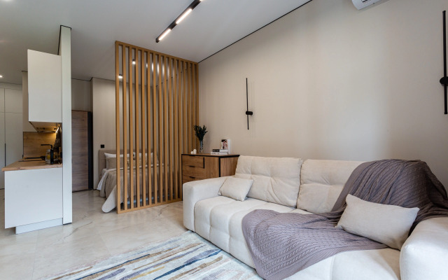 Stilnaya S Vidom Na Gory Alleya 375 Flat
