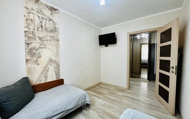 Trekhkomnatnye Apartments